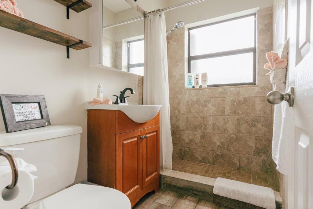 Apartment In Pompano Two Blocks From The Ocean *