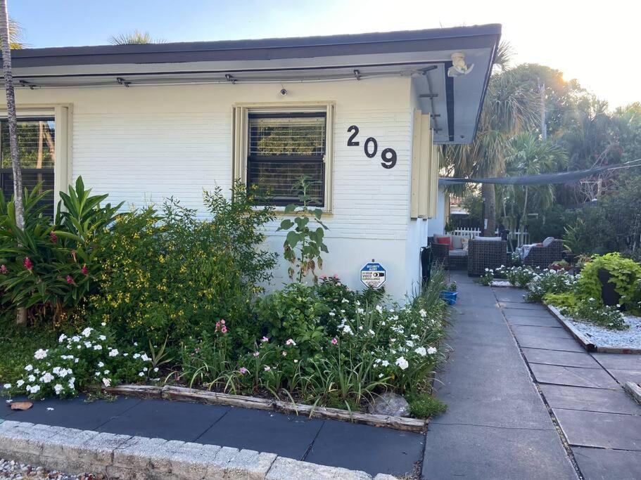 In Pompano Two Blocks From The Ocean Pompano Beach